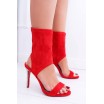 Výrazné červené sandály s vysokým kamínkovým podpatkem