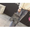 Módní batoh šedé barvy s aplikaci křídel