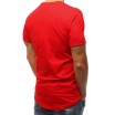 Červené tričko s krátkým rukávem a potiskem lebky