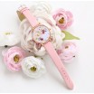 Dívčí náramkové hodinky růžové barvy s romantickým vzorem květů