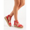 Dámské semišové letní červené sandály na platformě s trendy vázáním