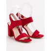 Elegantní dámské červené sandály s přezkou a trendy tlustém podpatku