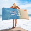 Modrá osuška na pláž s nápisem summer