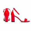   Společenské dámské kožené lakované červené sandály na podpatku