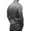 Moderní pánská šedá košile v trendy designu s dvěma předními kapsami
