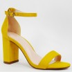 Dámské semišové sandály v krásné žluté barvě se zapínáním kolem nohy