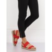 Pohodlné dámské sandály červené barvy na korkové podrážce