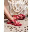 Originální dámské nízké červené sandály s ozdobným pletencem