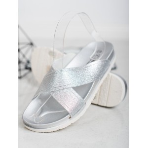 Stylové stříbrné dámské pantofle s překříženým designem
