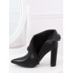 Elegantní dámské černé kotníkové boty na módním vysokém podpatku