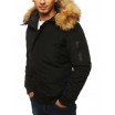 Pánská zimní bunda s kapucí a kožešinou v černé barvě