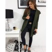 Trendy dámský oversize kabát v zelené barvě a širokým límcem