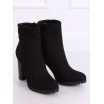 Semišové dámské boty na zimu v černé barvě