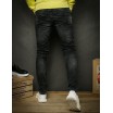 Klasické mírně zúžené pánské džíny černé barvy