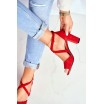 Moderné dámske sandále v červenej farbe s otvorenou špičkou