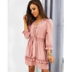 Růžové trendové šaty s volány na léto