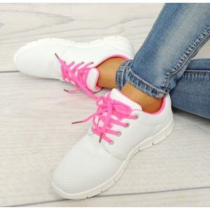 Sportovní obuv pro dámy v bílé barvě s růžovými šňůrkami