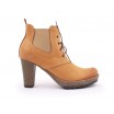 Kožené dámské boty na podpatku oranžové barvy
