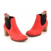 Kožené dámské boty na podpatku červené barvy