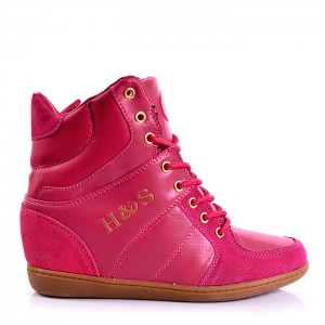 Pohodlné dámské kotníkové boty růžové barvy