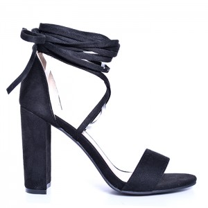 Elegantní dámské sandály na podpatku černé