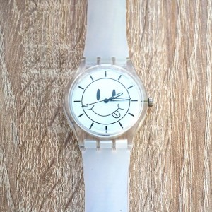 Bílé silikonové hodinky se smajlíkem