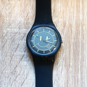 Dámské silikonové hodinky se žlutým smajlíkem