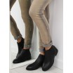 Pohodlná černá dámská kotníková obuv na nízkém podpatku