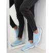 Světle modré dámské sportovní boty s gumou a tlustou podrážkou