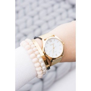 Moderní zlaté dámské hodinky s kovovým řemínkem