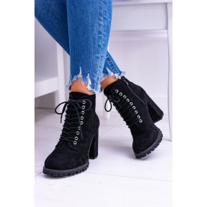 Černé boty na podpatku
