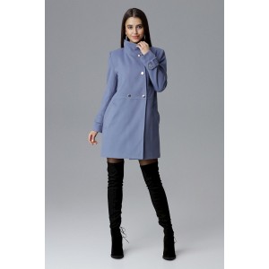 Světle modrý dámský kabát s módní přezkou na rukávech a kapsami