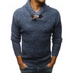 Modrý pánský svetr přes hlavu s hrubým límcem a designovým knoflíkem