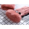 Růžové zimní dámské rukavice s kožešinou